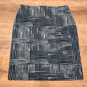 Alfani Black and White Pencil Skirt Knee-Length  Medium